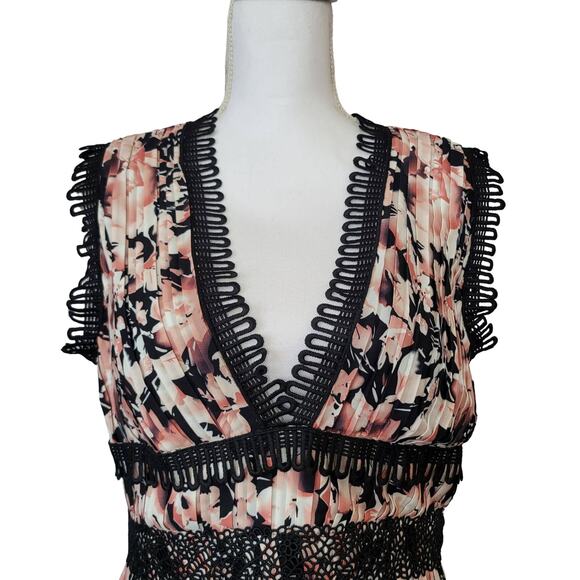 Foxiedox Pleated Floral Lace Trim Mini Dress Pink Black Size L NWT - Picture 2 of 8